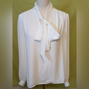 Elegant White Bow Tie Blouse